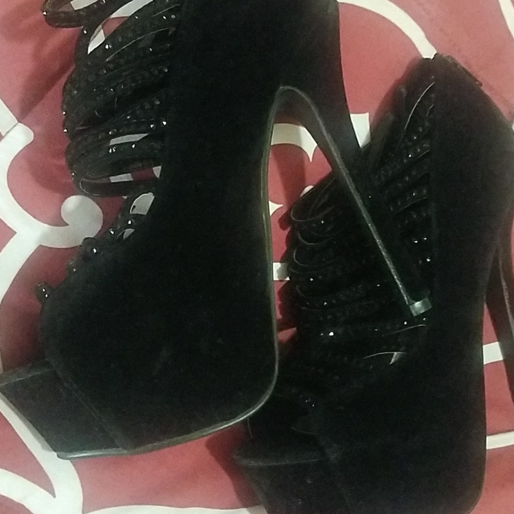 Women's shoes size 7